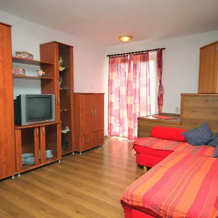 Appartamento Krk 5400a Krk Town